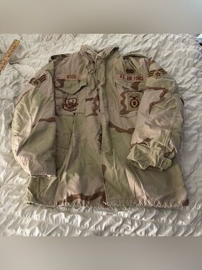 US Air Force desert camo jacket size medium army military